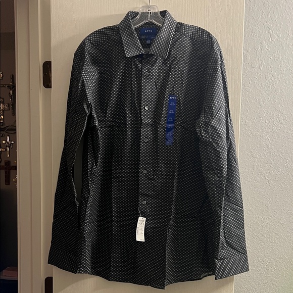 Apt. 9 Other - Apt. 9 Men's Black Dress Shirt with Subtle White Geometric Print